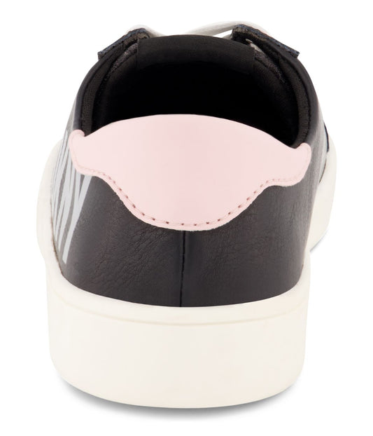 Low Top Court Shoe With Oversized Side Logo Black