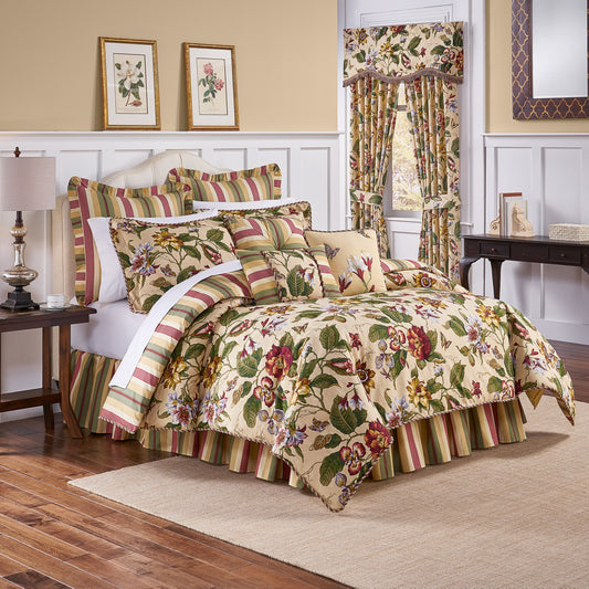 Laurel Springs Comforter Set