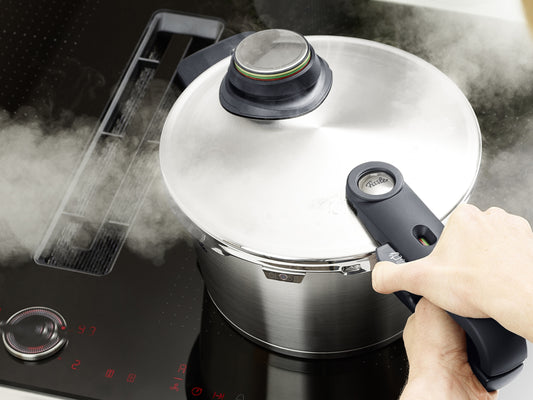 Vitavit Premium Pressure Cooker with Steamer Insert