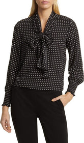 Anne Black/ Anne White