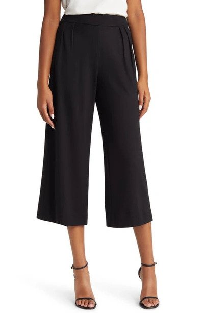 Pleat Front Cropped Wide Leg Pant