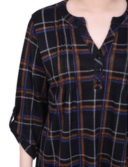 Petite 3/4 Roll Sleeve Top