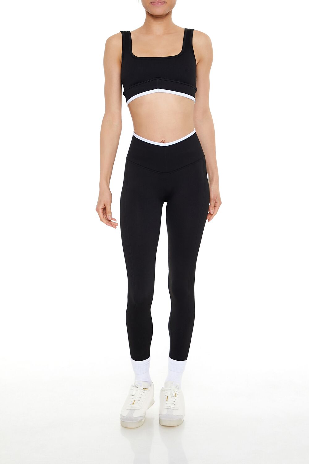  Forever 21 Seamless Two-Tone Sports Bra - black white - Bonton