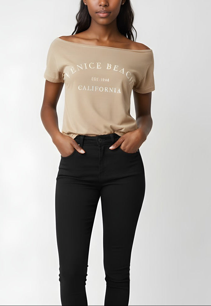  Forever 21 Venice Beach Distressed Graphic Tee - medium nude - Bonton