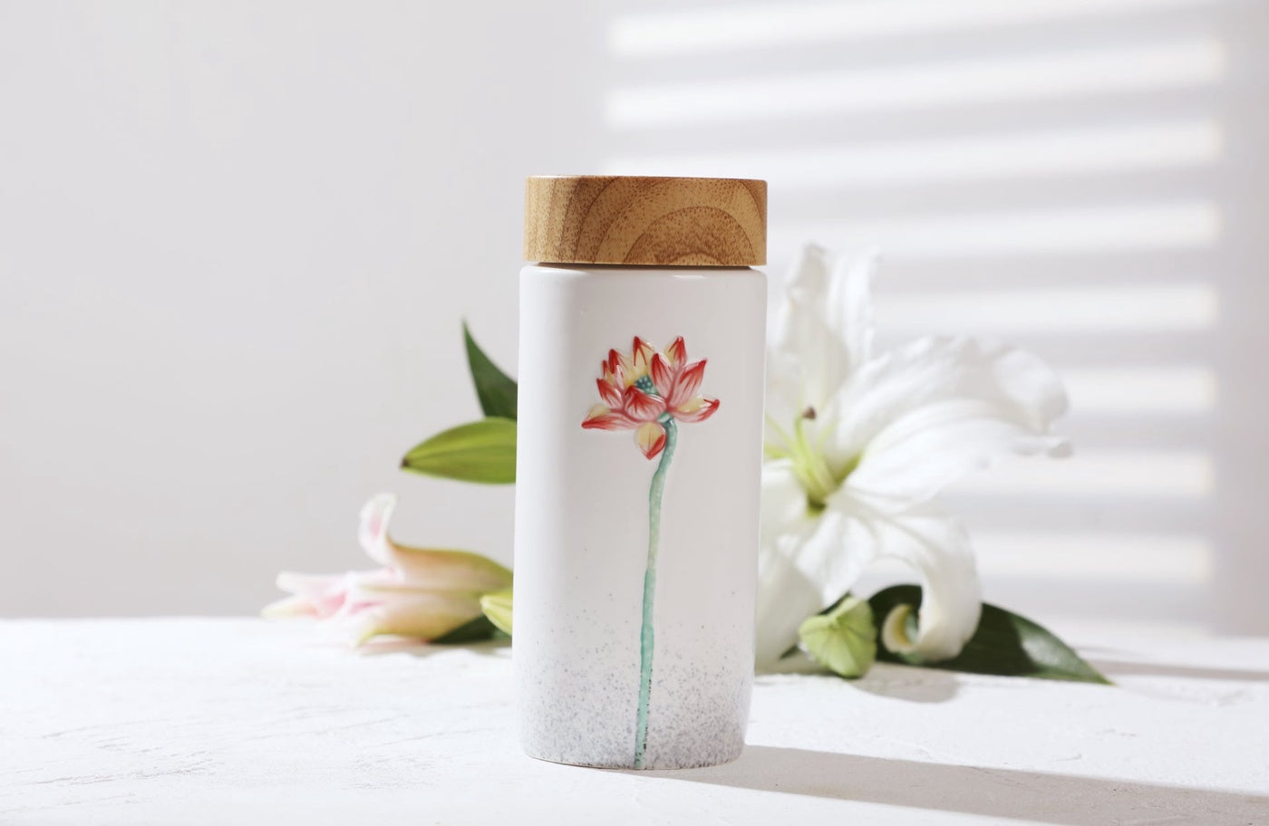  Acera Lotus Beauty Tea Tumbler - White and water blue with red lotus - Bonton