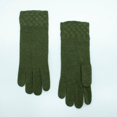 GLOVES in BASKET WEAVE STITCH