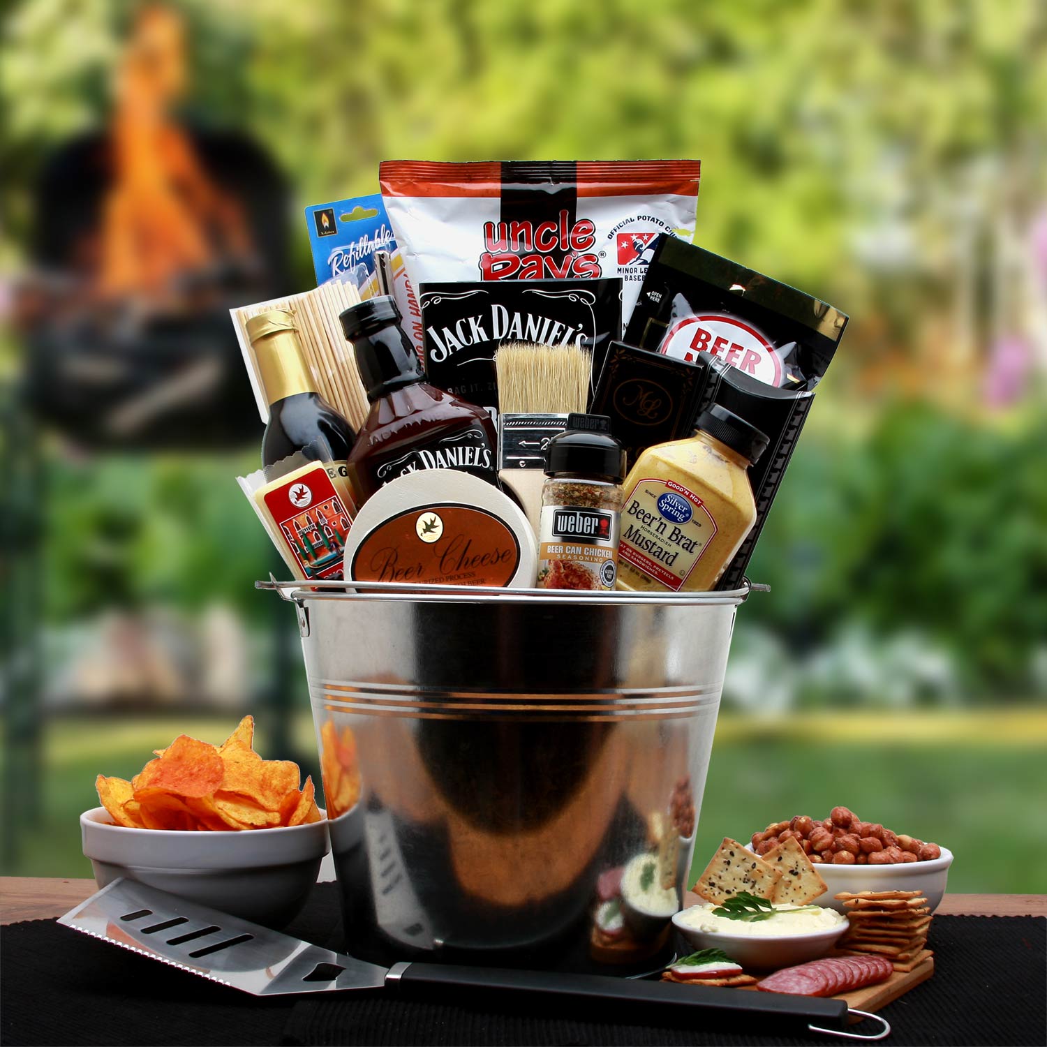  GBDS BBQ Lovers Gift Pail - Gifts for men - barbecue gift basket - Multi - Bonton