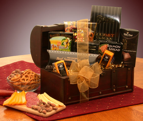  GBDS The Gourmet Connoisseur Gift Chest  - gourmet gift basket - Multi - Bonton