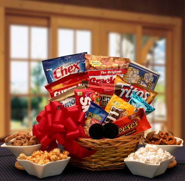  GBDS Snack Lovers Sampler Gift Basket- snack basket - snack gift basket - Multi - Bonton