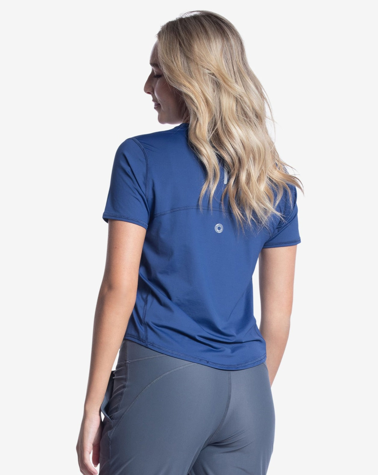  BloqUV WOMEN'S RELAXED SHORT SLEEVE CREW (1101) - Black - Bonton
