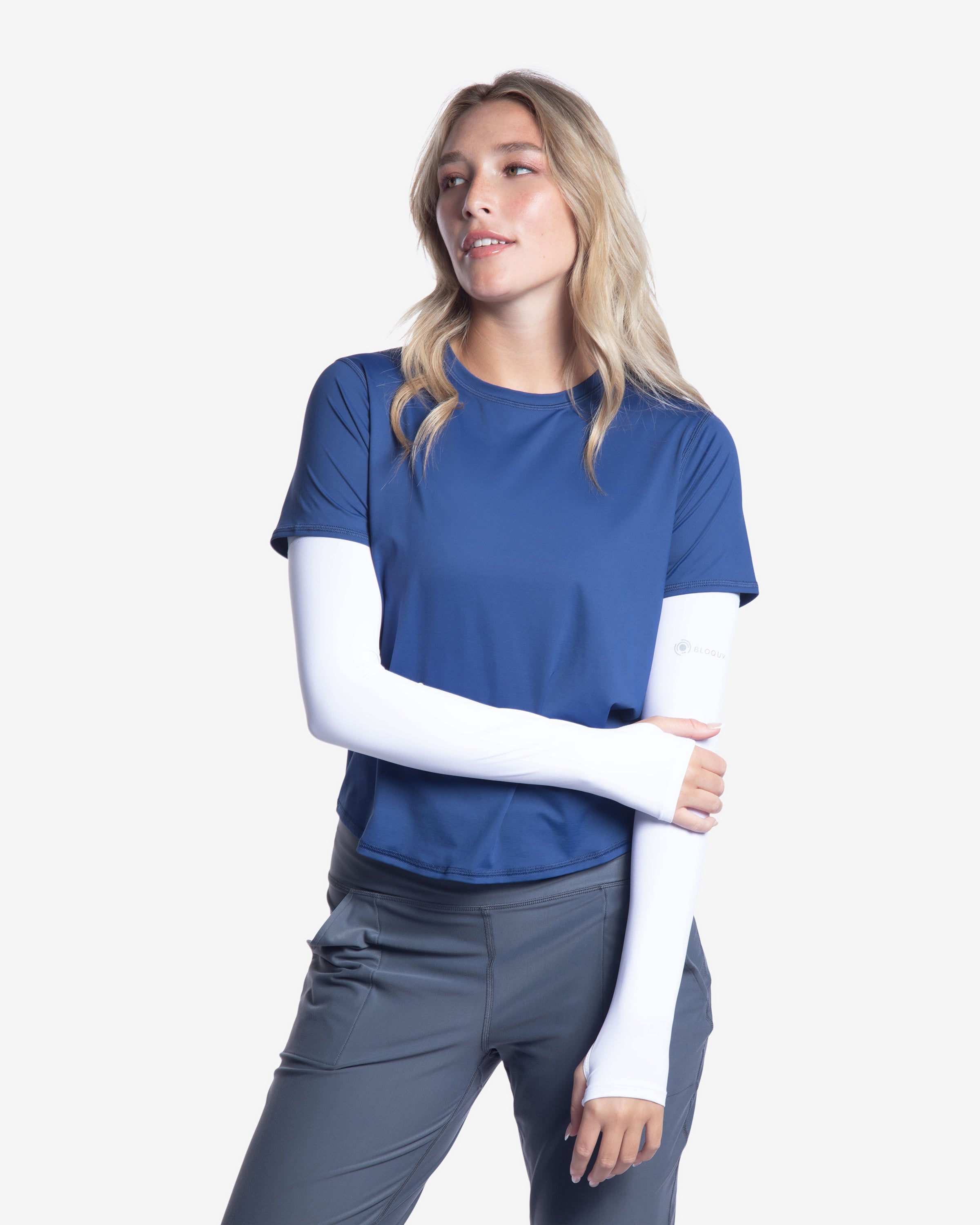  BloqUV WOMEN'S RELAXED SHORT SLEEVE CREW (1101) - Black - Bonton