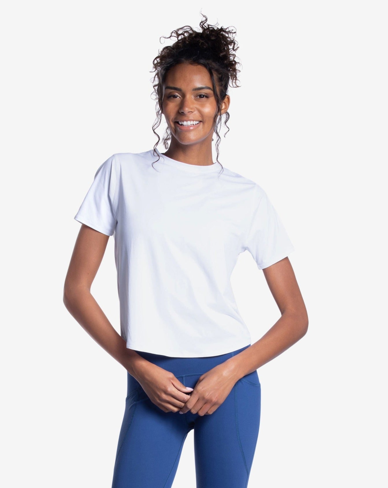  BloqUV WOMEN'S RELAXED SHORT SLEEVE CREW (1101) - Black - Bonton