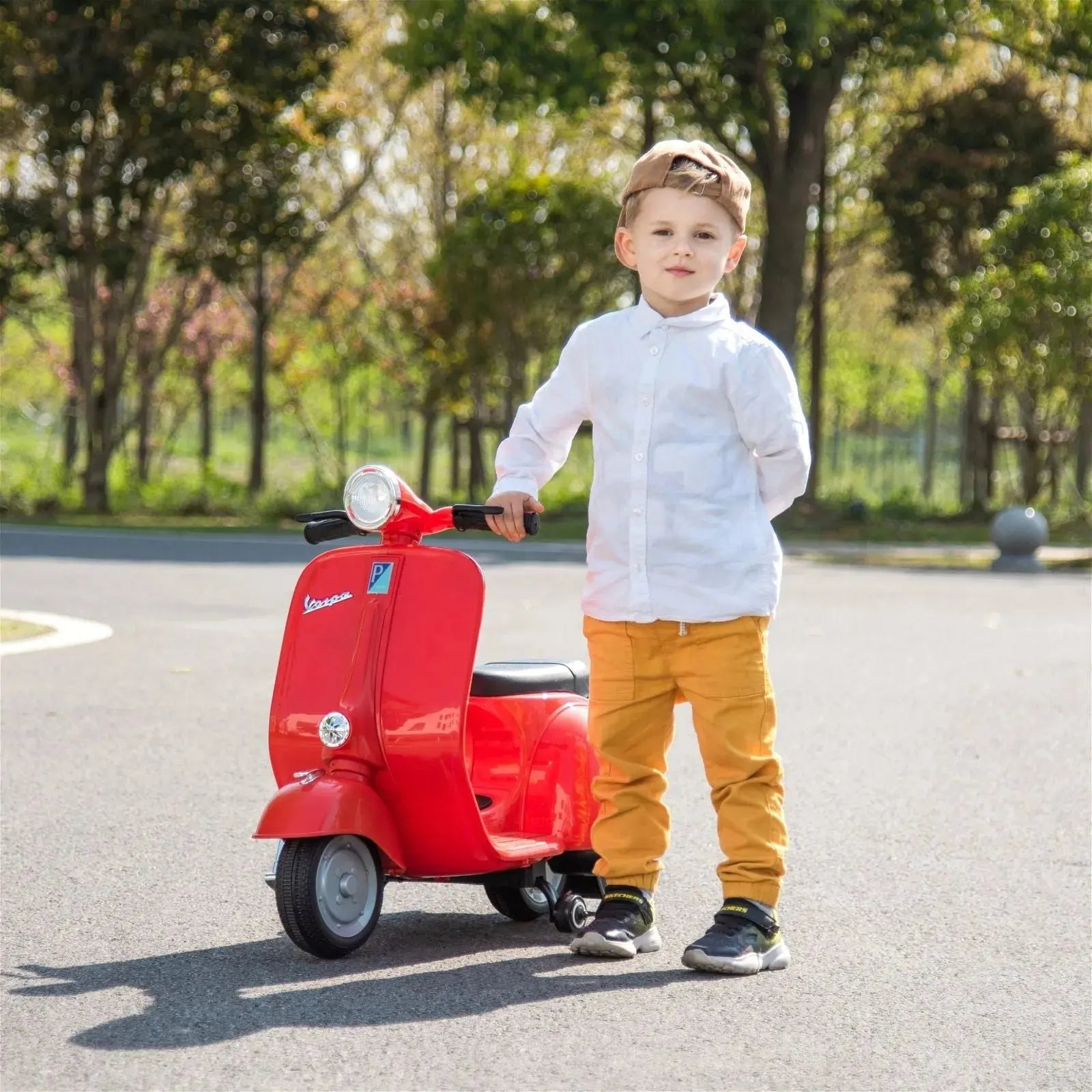  Freddo 12V Kids' Vespa Electric Ride-on Scooter - RED - Bonton