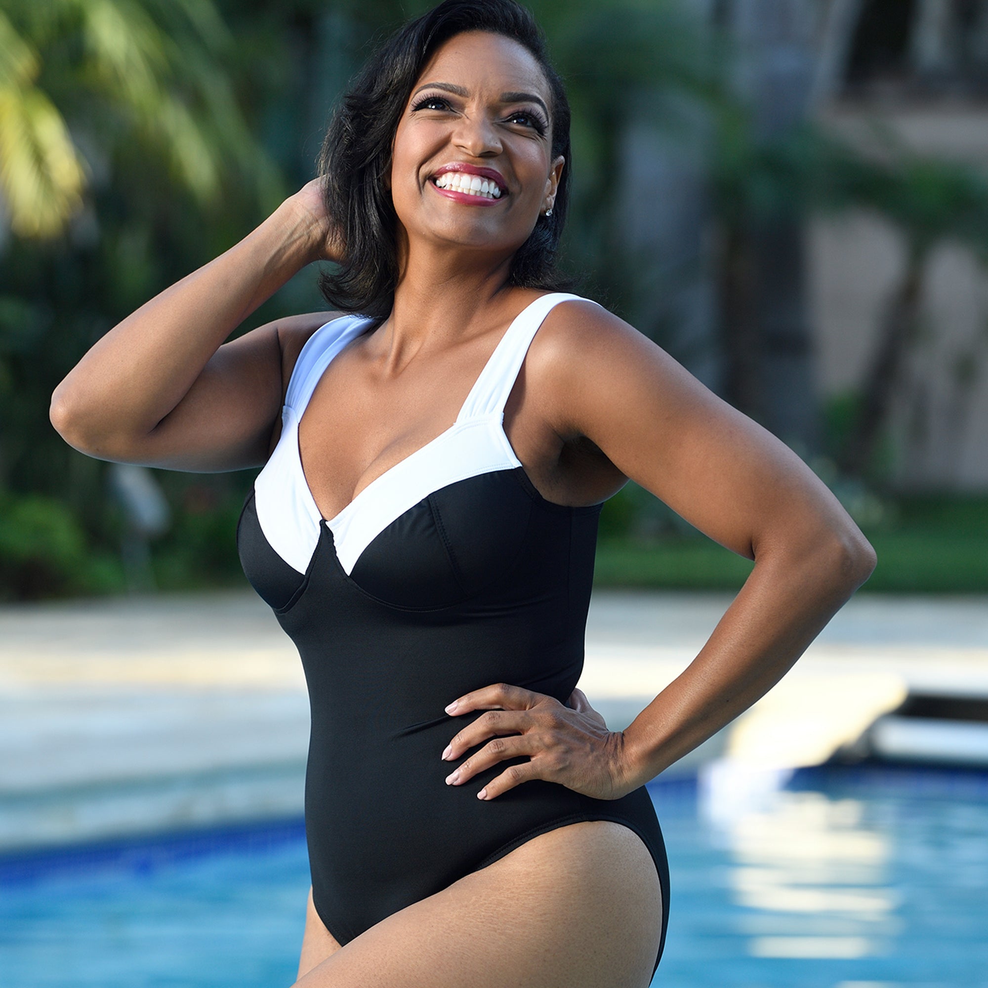  InstantFigure InstantFigure Contrast Trim One Piece Swimsuit 13496P - Black/White - Bonton
