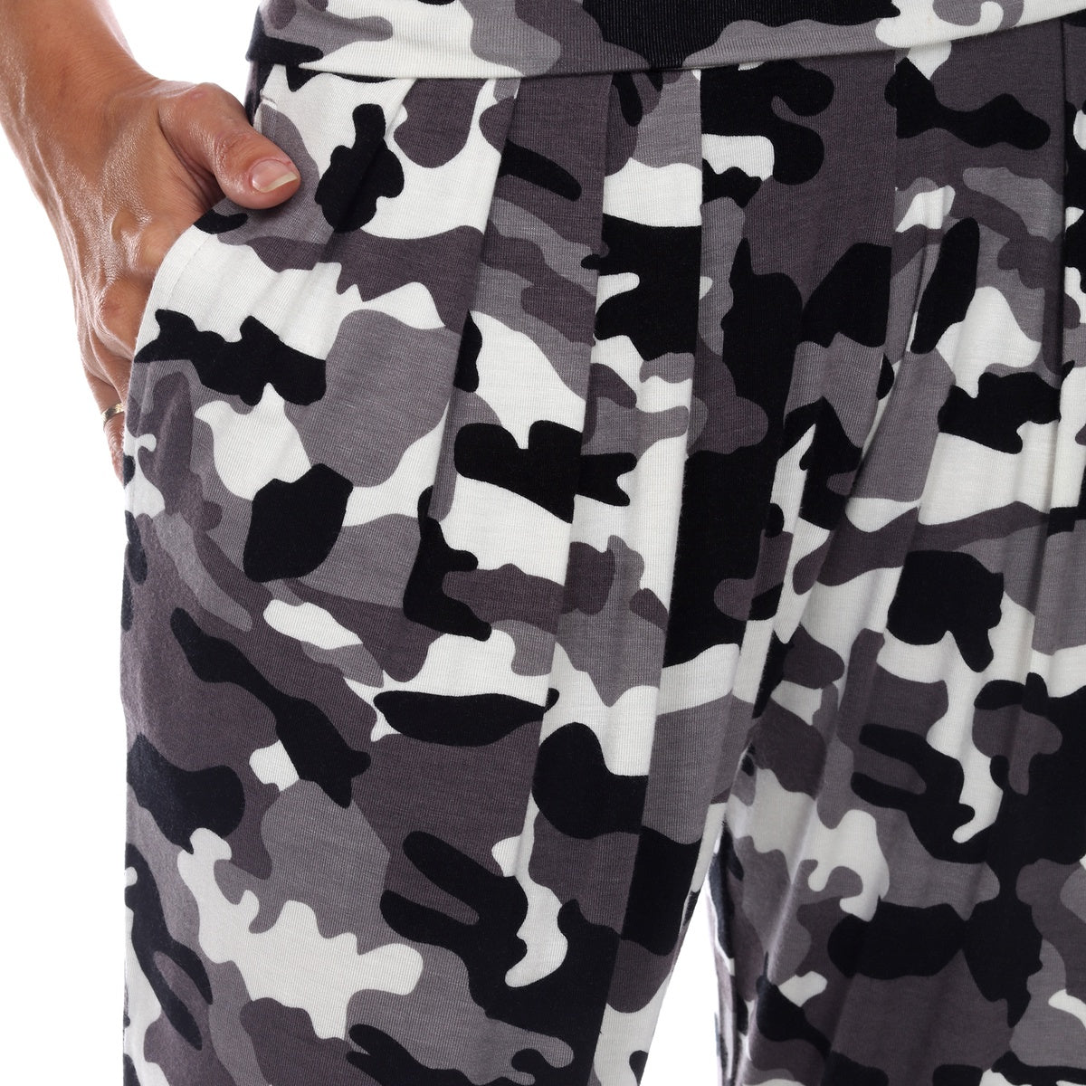  White Mark Camo Harem Pants - L - Bonton