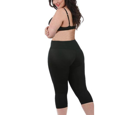 InstantFigure Curvy Plus Size Women Cropped Leggings 16804MC