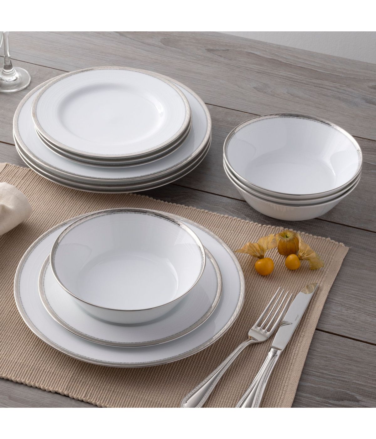  Noritake Whiteridge Platinum Set of 4 Dinner Plates - White - Bonton