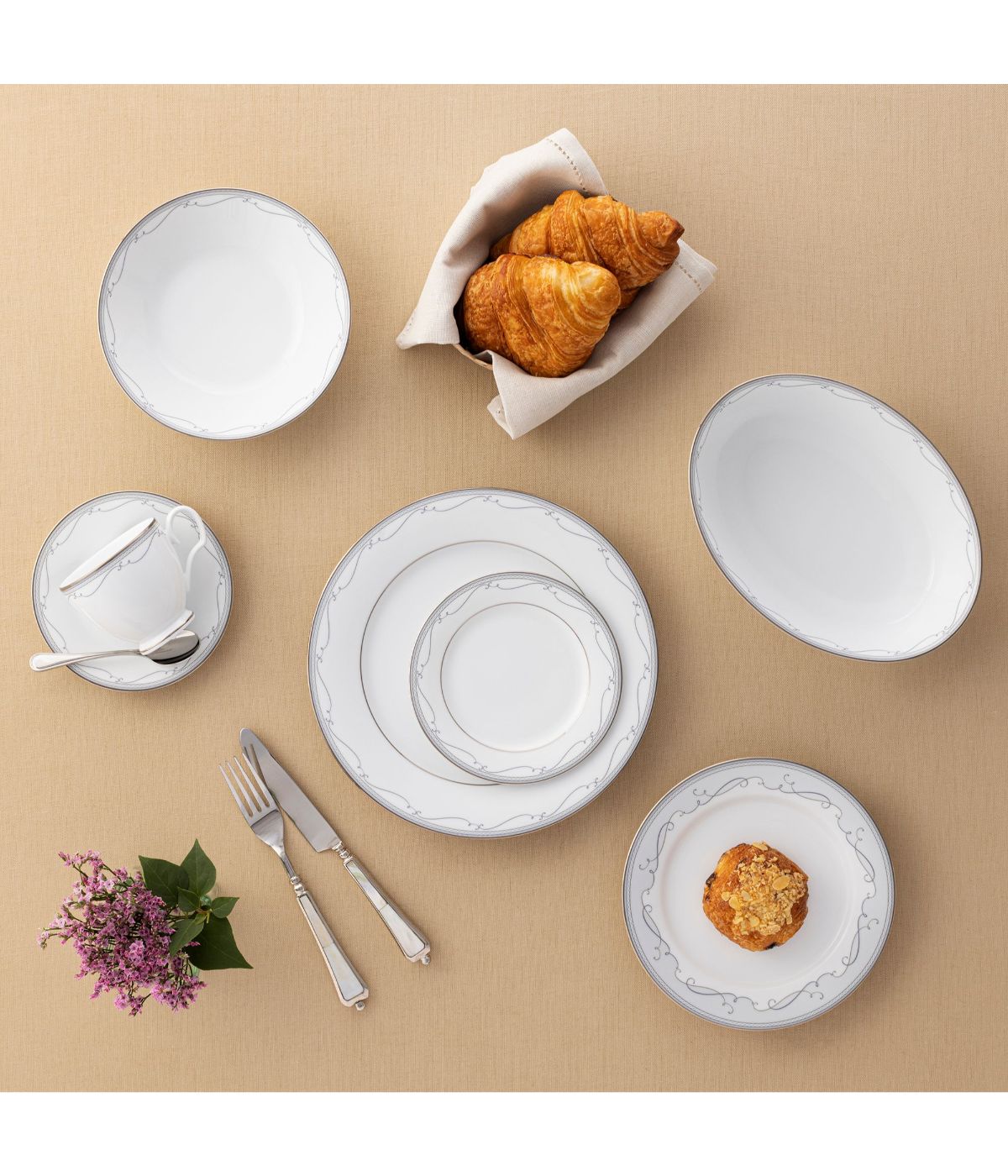  Noritake Satin Flourish 5 Piece Place Setting - White - Bonton