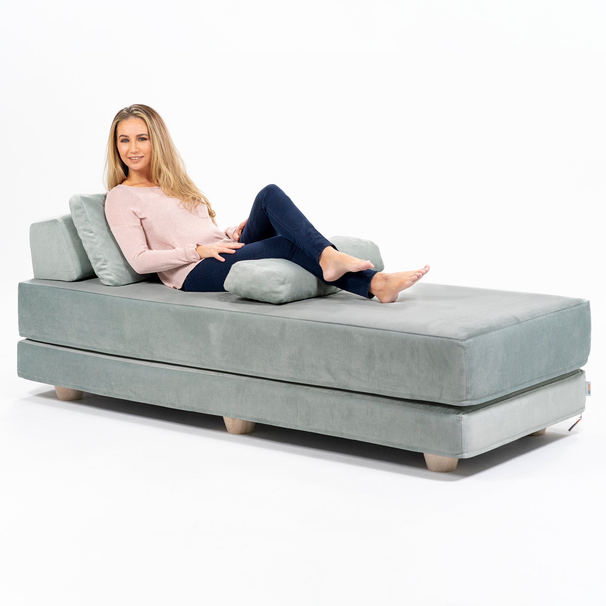  Jaxx Balshan Chaise Lounge Daybed - Ice - Bonton