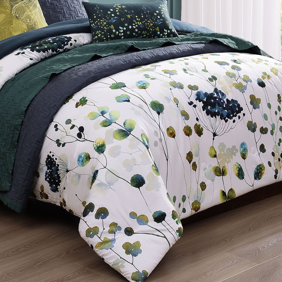  Bebejan Bebejan Abstract Vines 8 Piece Reversible Comforter & Coverlet Set - QUEEN - Bonton