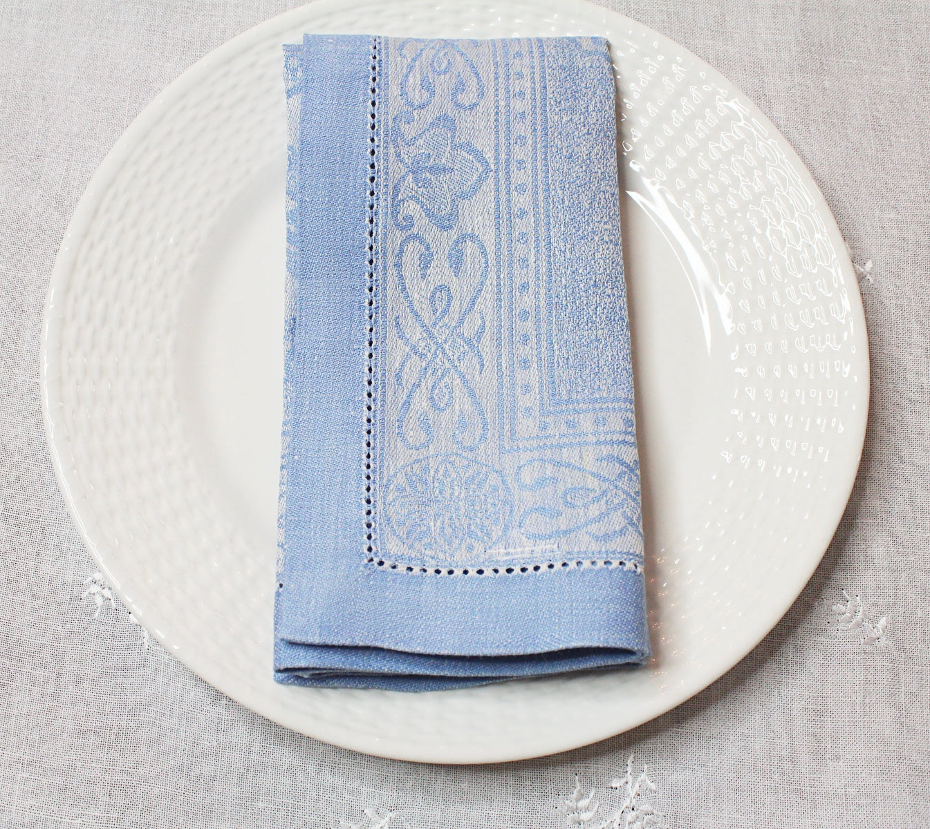  French Home French Home Linen Set of 6 Astra Napkins - Ivory and Light Blue - Default Title - Bonton