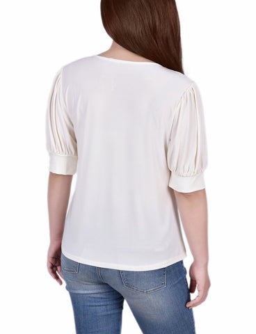 Short Sleeve Balloon Sleeve Top With Hardware