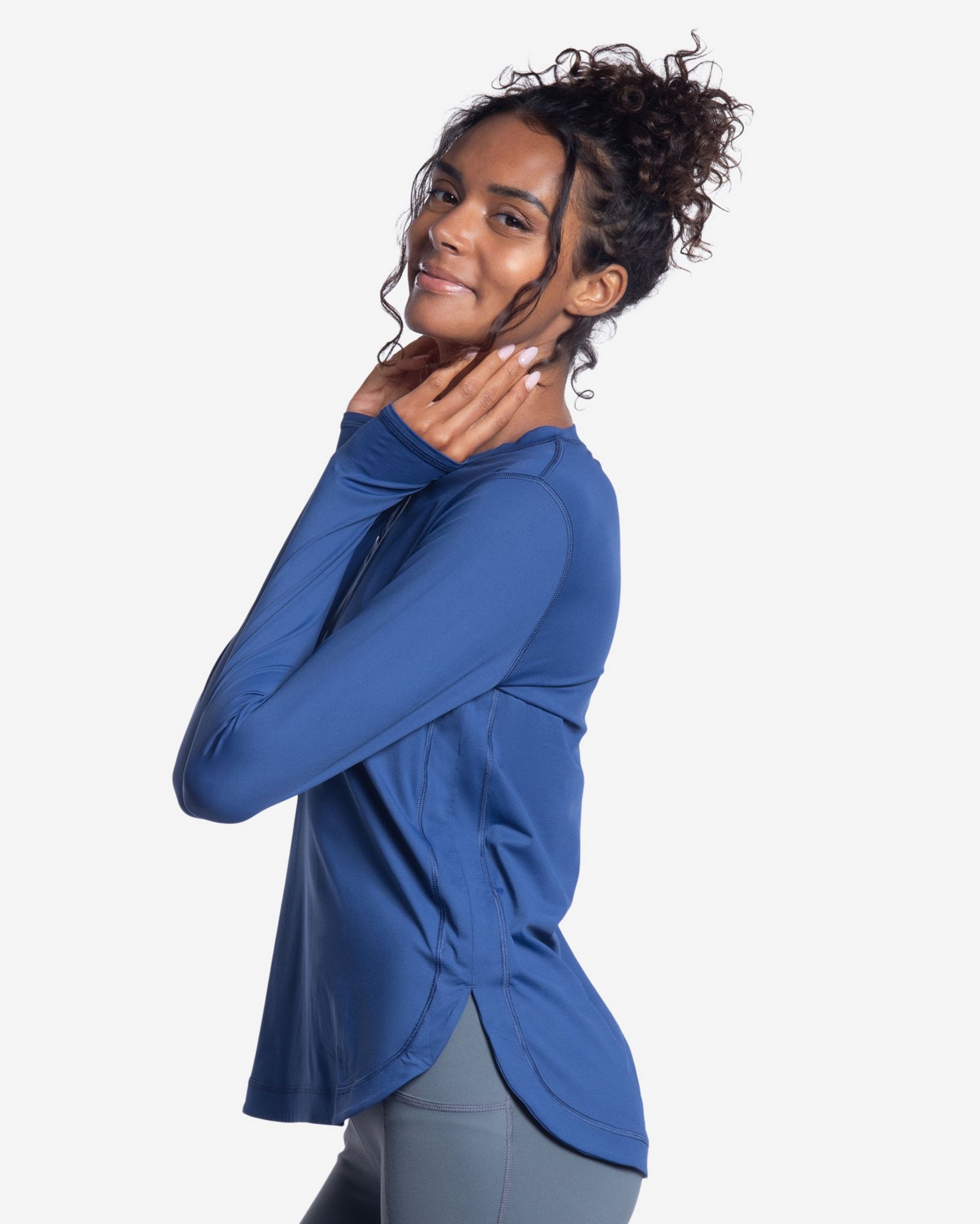  BloqUV WOMEN'S RELAXED SCALLOP TOP (2015) - Black - Bonton
