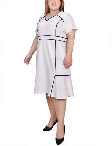 Plus Size Short Sleeve Piped Detail Dress