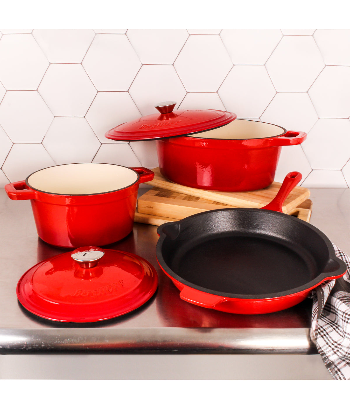  BergHOFF Neo Cast Iron 5 Piece Set with 3 Qt & 5 Qt Covered Dutch Oven & Fry Pan - Red - Bonton