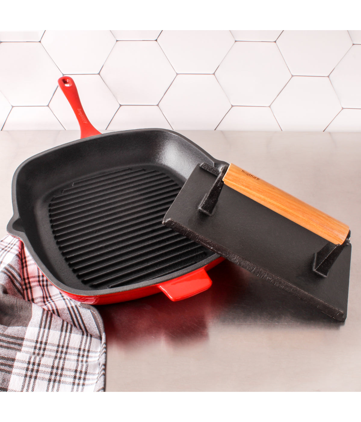  BergHOFF Neo 2 Piece Cast Iron Grill Set, Grill Pan & Steak Press - Red - Bonton