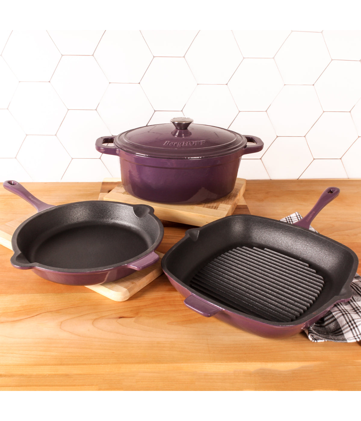  BergHOFF Neo Cast Iron 4 Piece Set with Fry Pan, Grill Pan & Covered Dutch Oven - Purple - Bonton