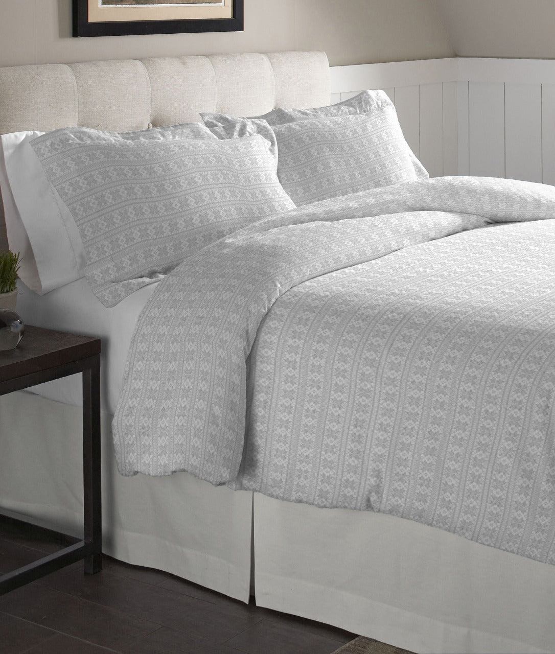  Pointehaven Solid & Print Flannel Duvet Sets White - White - Bonton