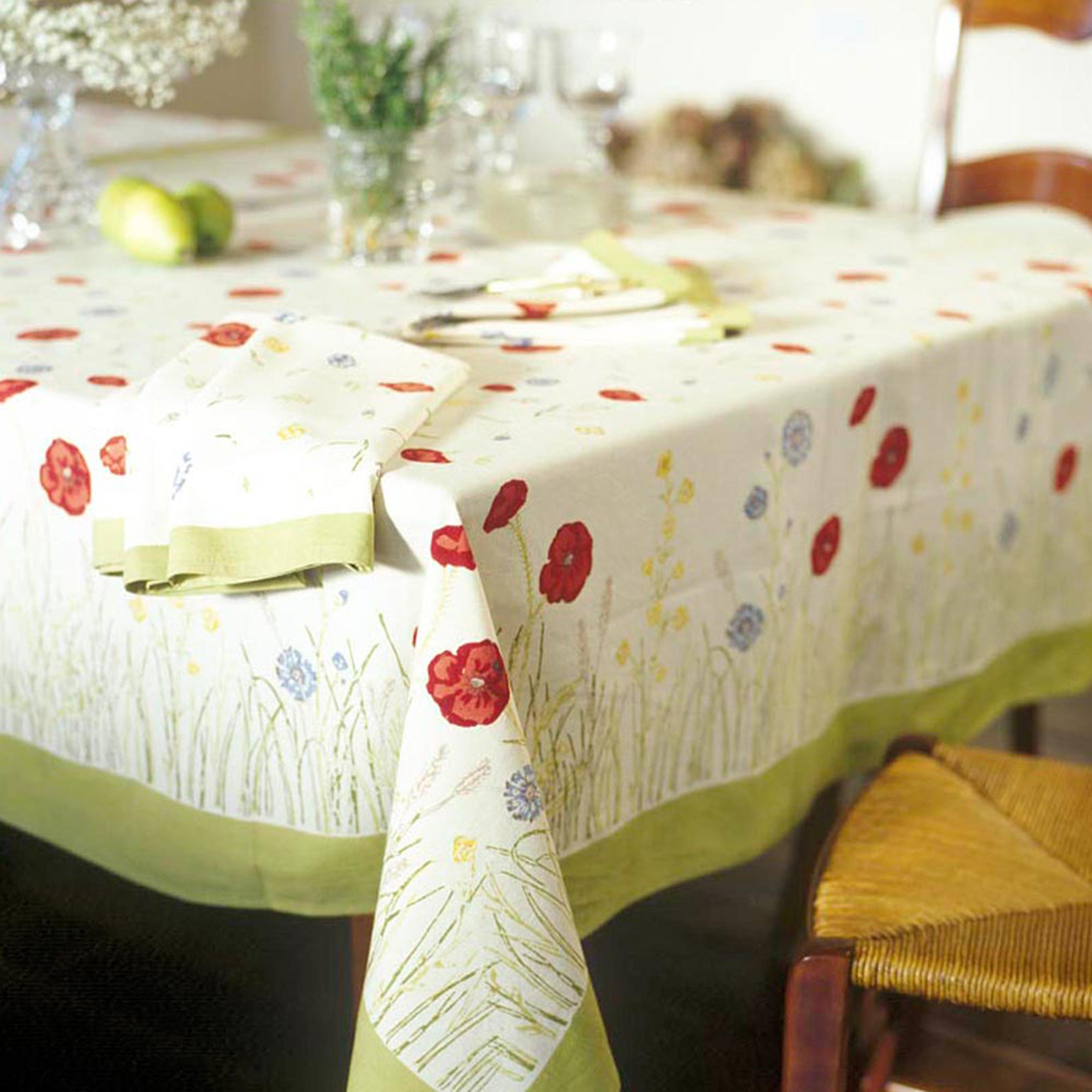  Couleur Nature Springfields Multi French Tablecloth - Multi - Bonton