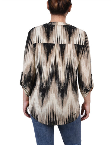 3/4 Roll Tab Sleeve Y Neck Top