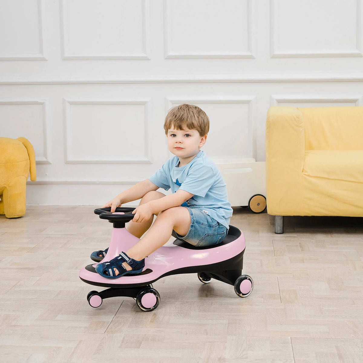  Freddo Freddo Toys Swing Car With Flashing Wheels - Red - Bonton