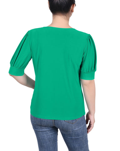 Short Sleeve Balloon Sleeve Top With Hardware