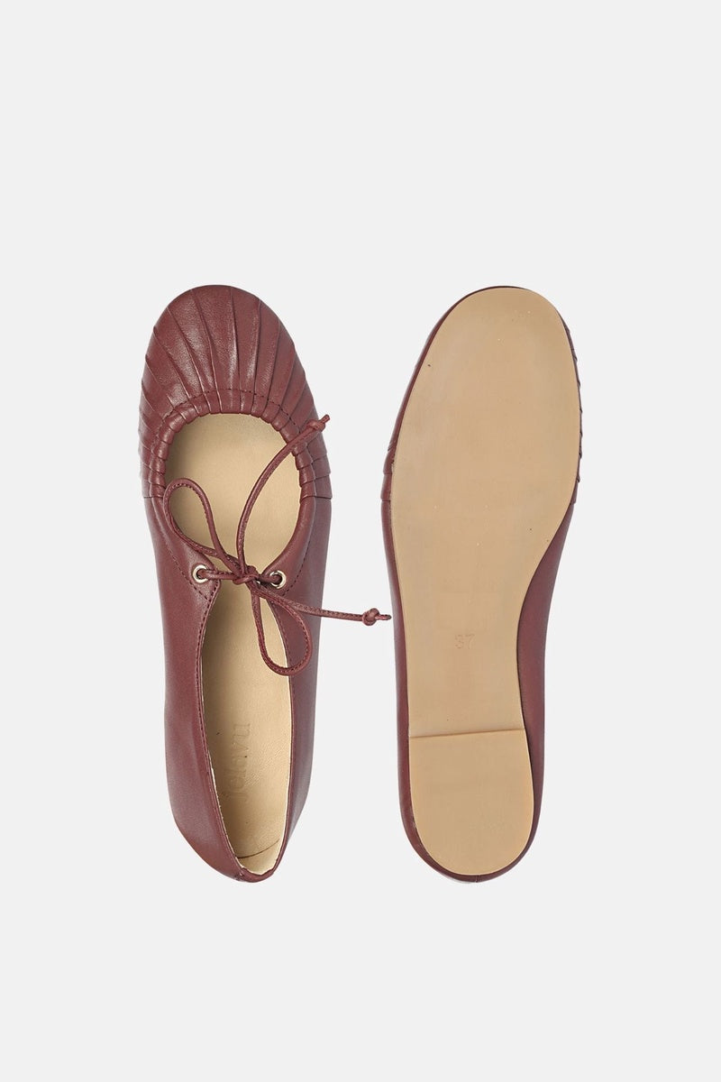  Jelavu Jelavu - Ellie Ruched Lace-Up Ballerina - Burgundy Leather - Burgundy - Bonton