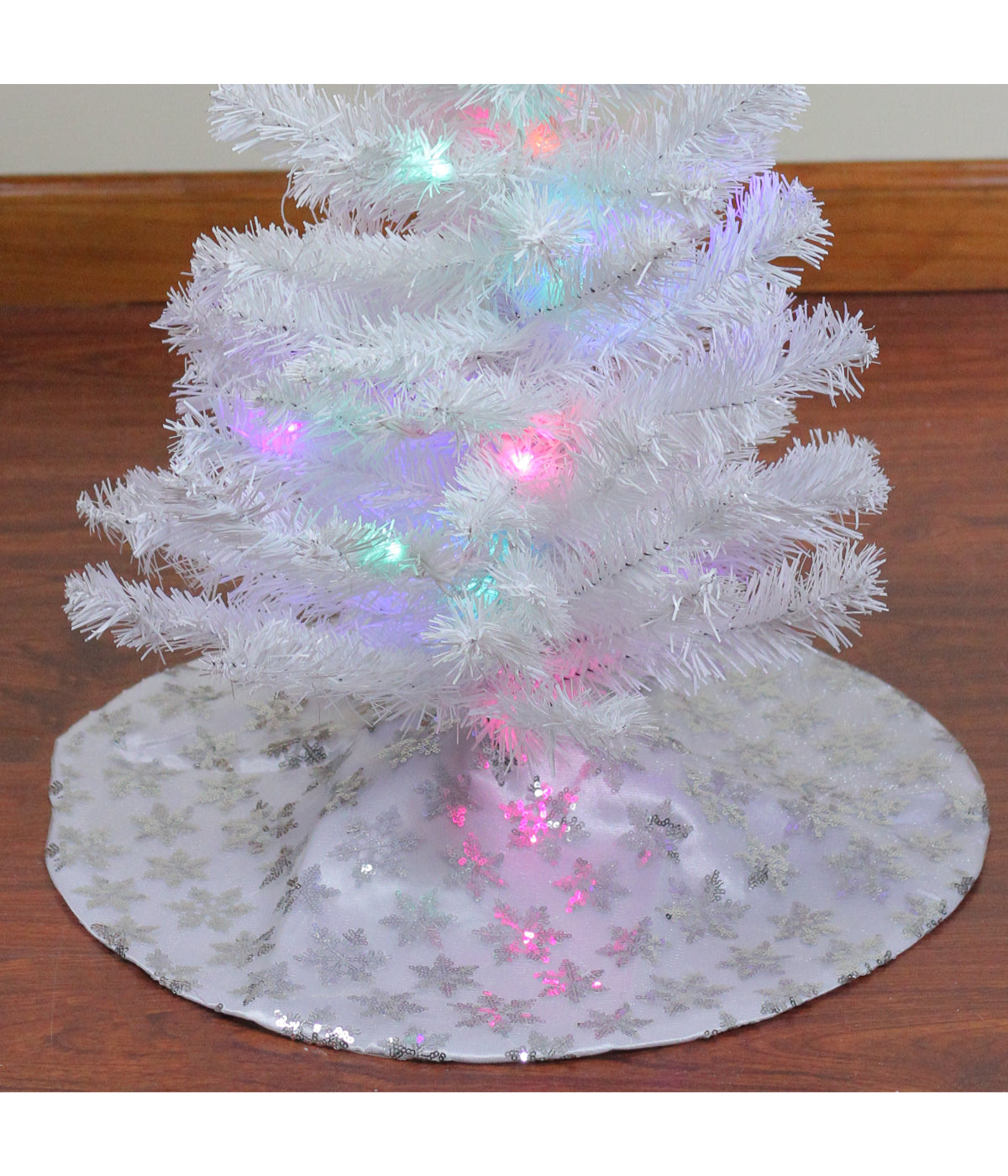  White & Silver Sequin Snowflake Mini Christmas Tree Skirt, 20