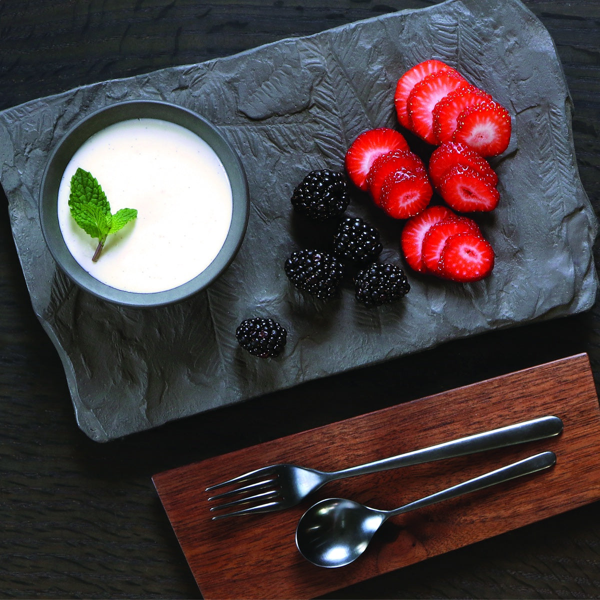  Mepra Linea Serving Set - Black Gold - Bonton