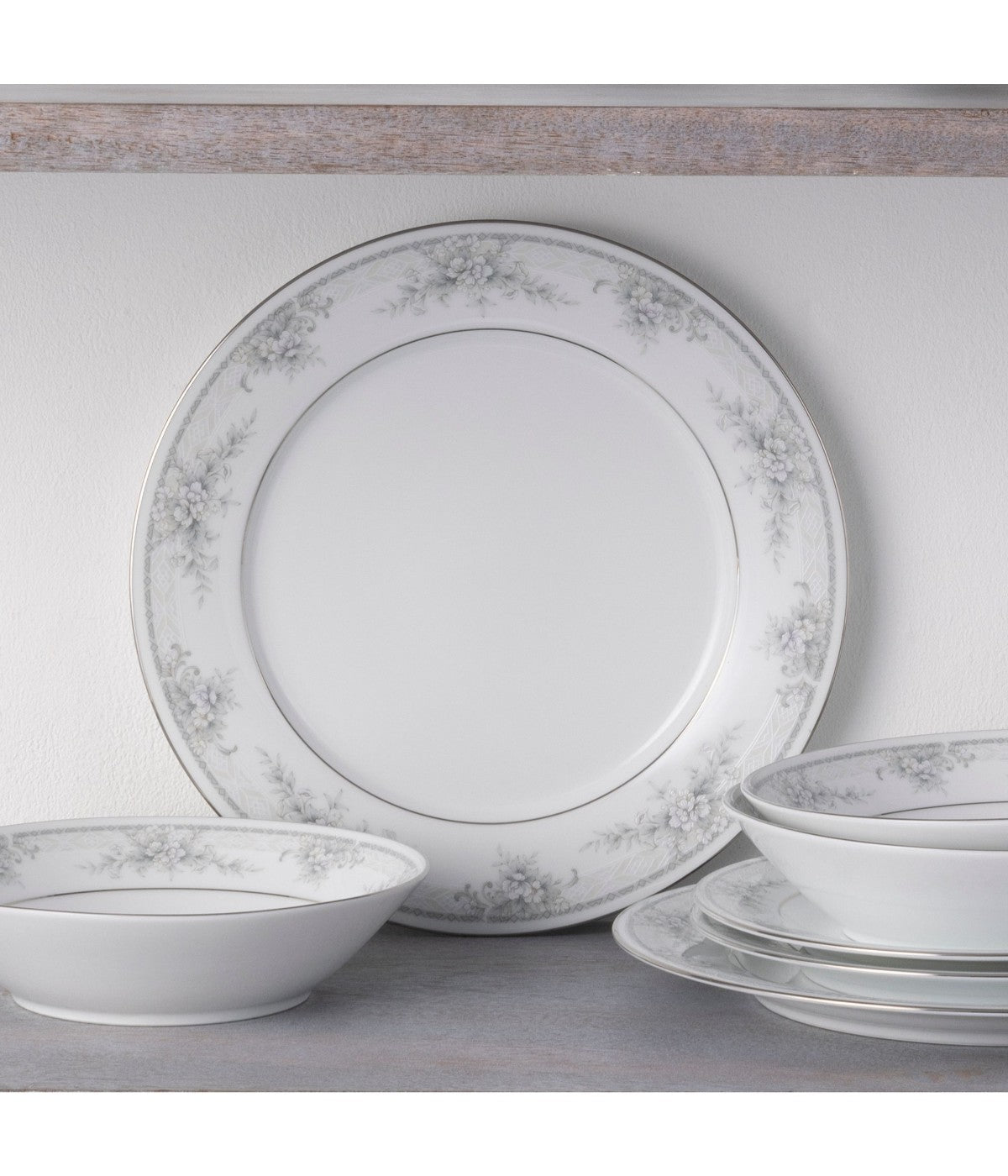  Noritake Sweet Leilani Set of 4 Dinner Plates - Gray - Bonton