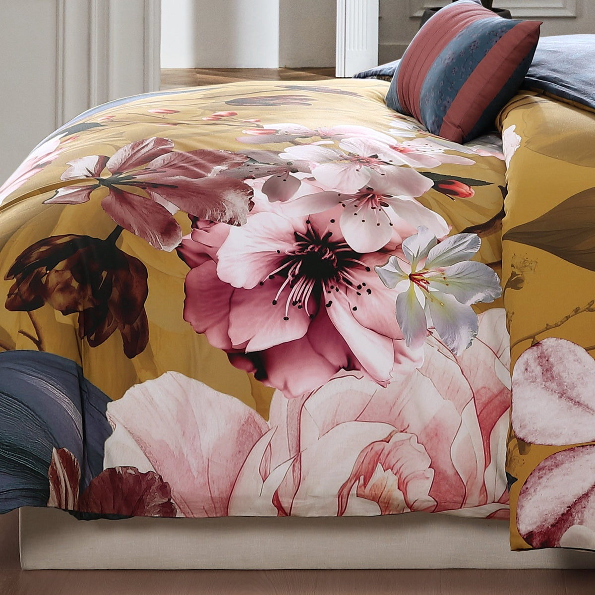  Bebejan Bebejan Golden Bounty 5 Piece Reversible Comforter Set - QUEEN - Bonton
