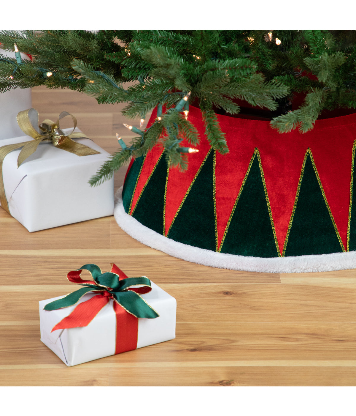  Red and Green Drum with White Trim Christmas Tree Collar - Red - Bonton