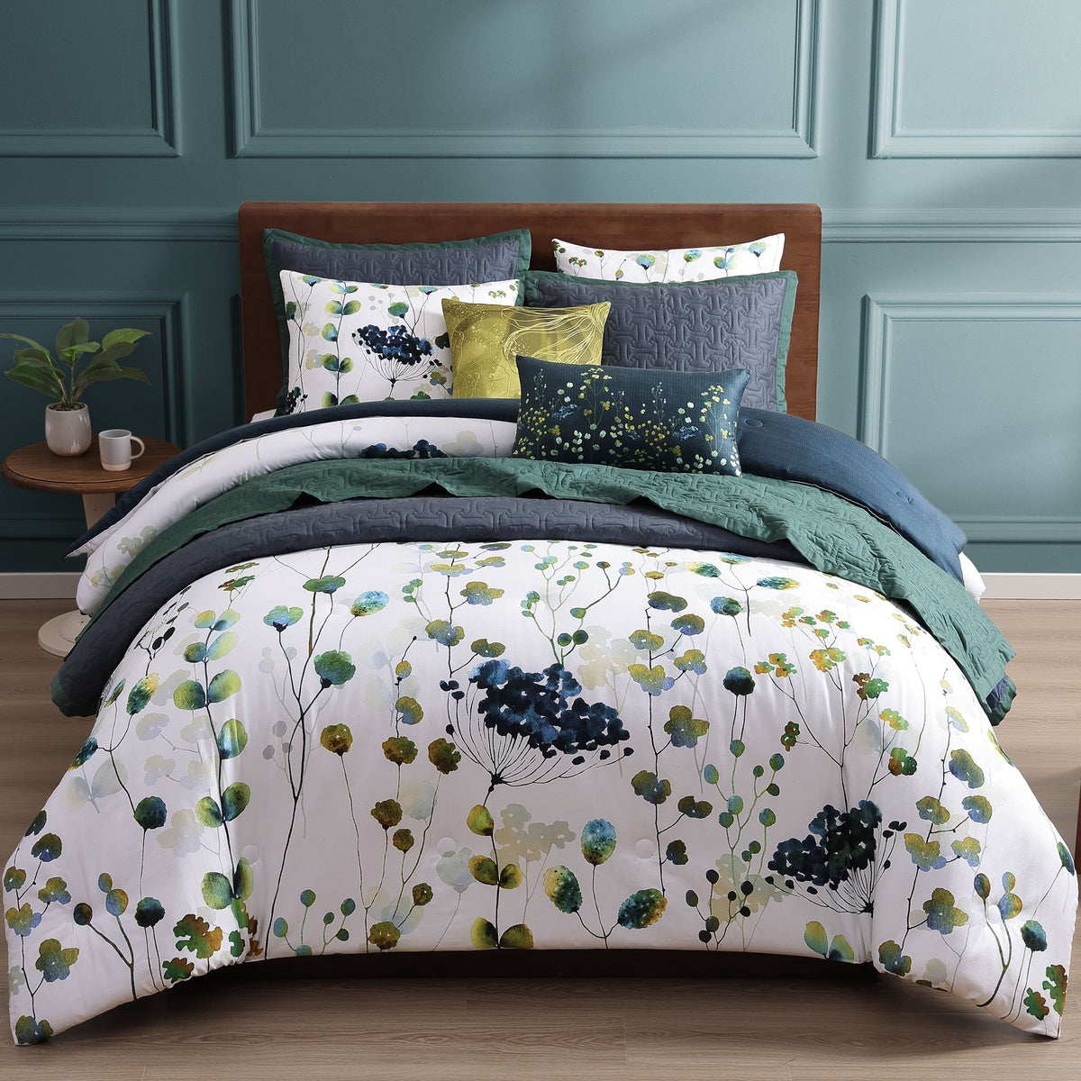  Bebejan Bebejan Abstract Vines 8 Piece Reversible Comforter & Coverlet Set - QUEEN - Bonton