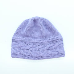 BEANIE in CABLES DESIGN