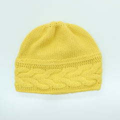 BEANIE in CABLES DESIGN