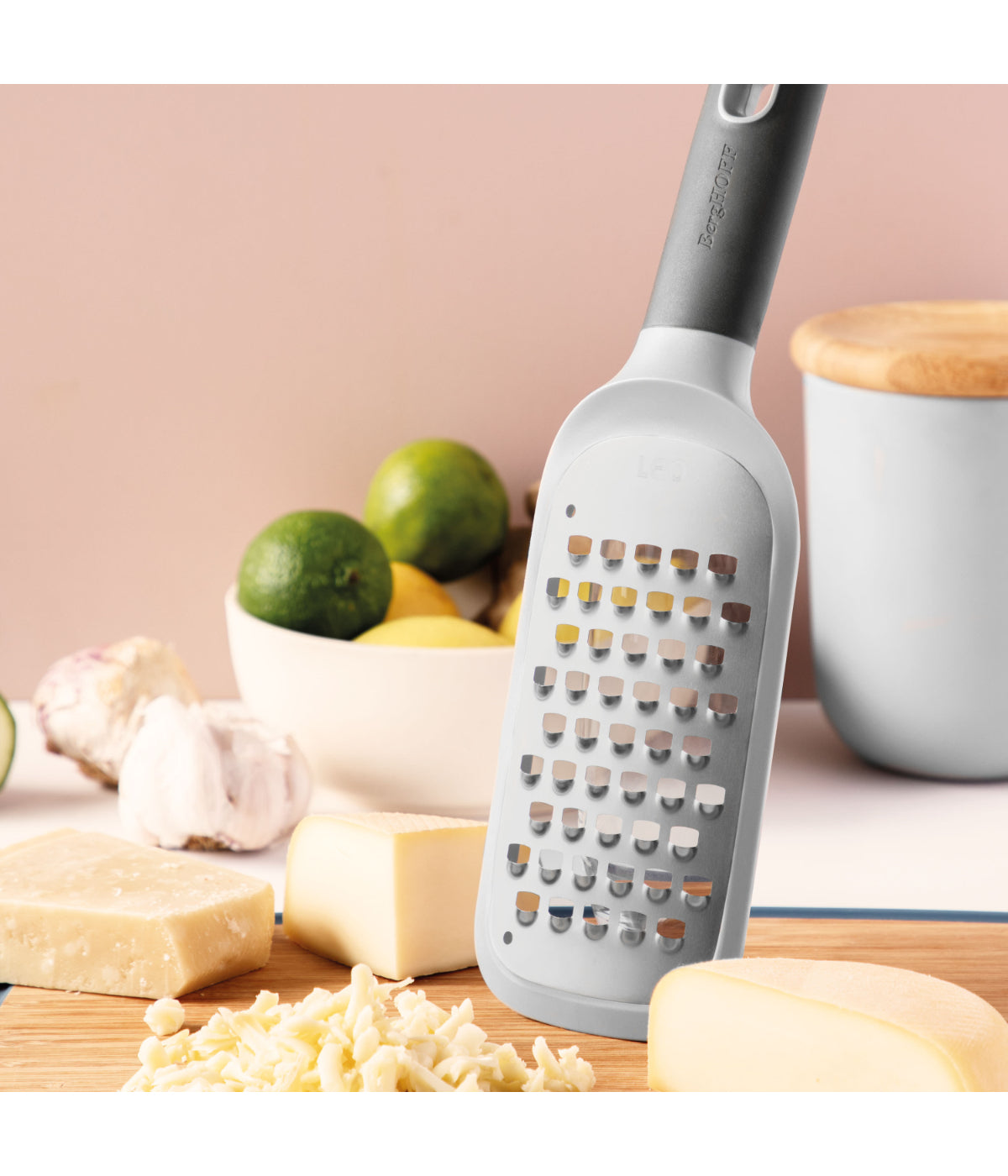  BergHOFF Leo Ultra-Coarse Paddle Grater - Grey, Silver - Bonton