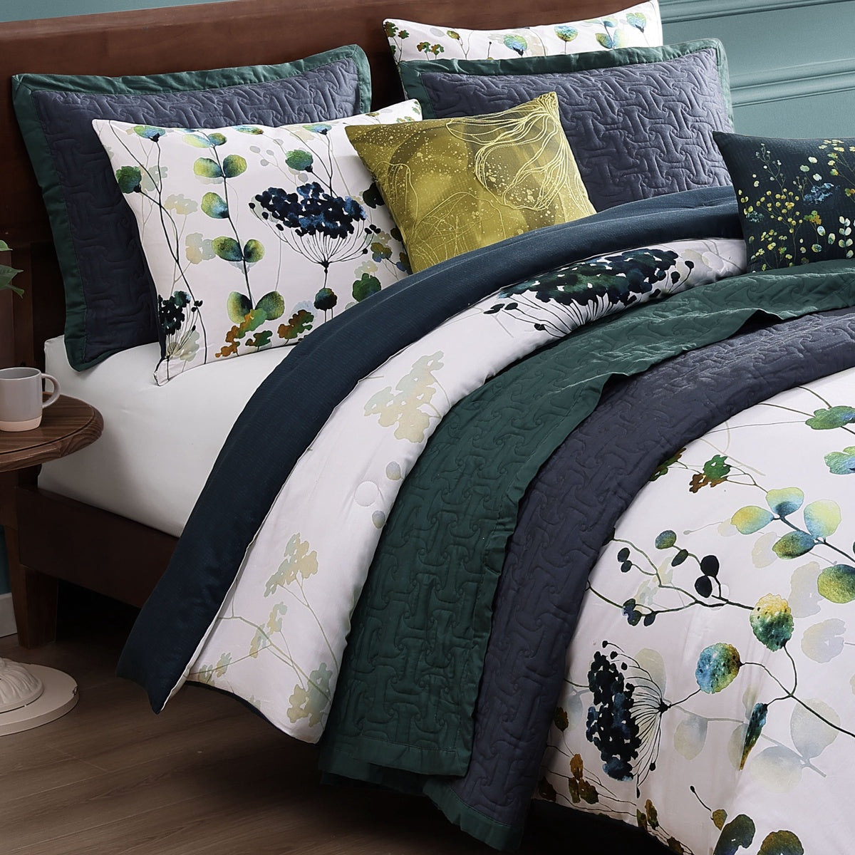  Bebejan Bebejan Abstract Vines 8 Piece Reversible Comforter & Coverlet Set - QUEEN - Bonton