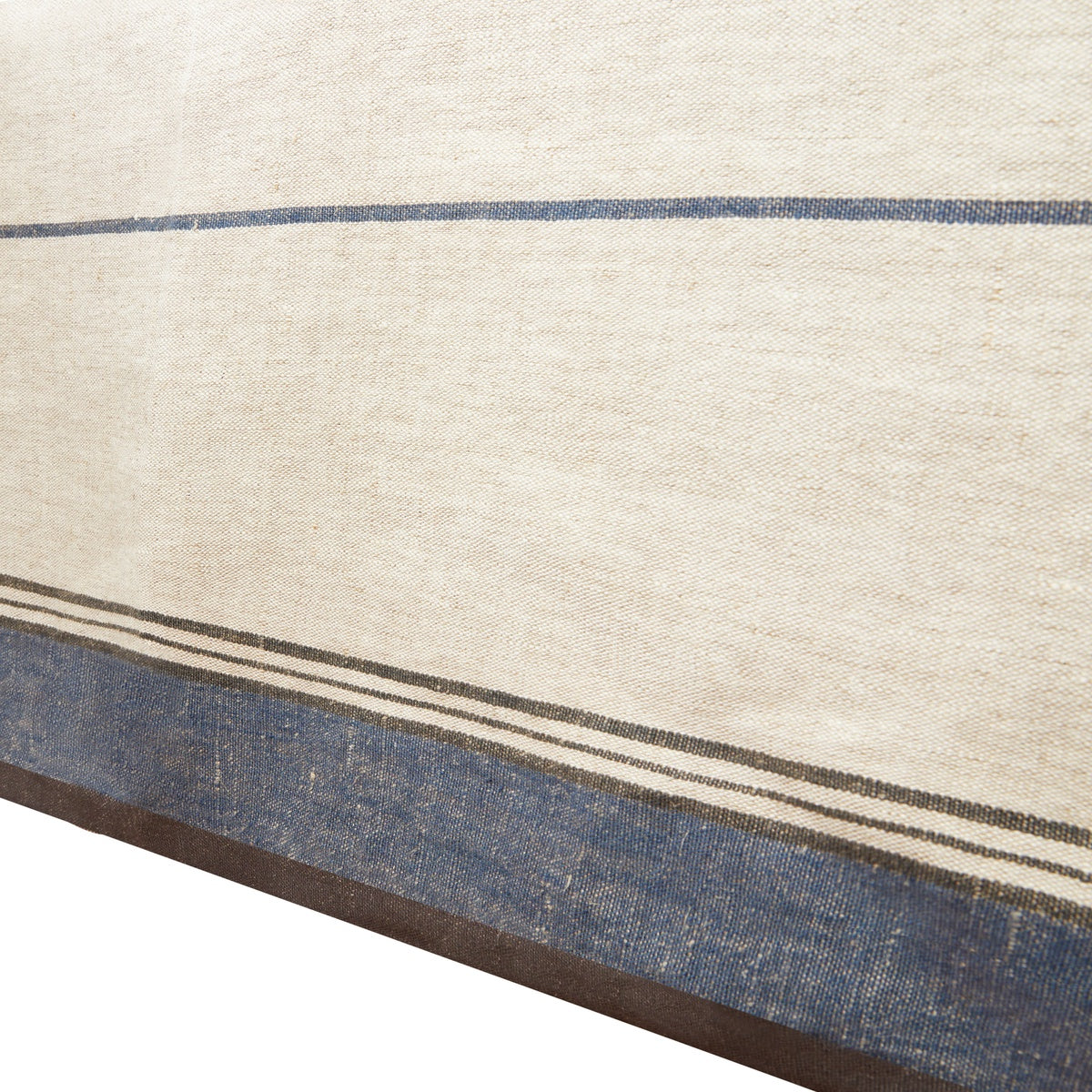  Caravan Eze Ivory & Blue Tablecloth - 60x60 - Bonton
