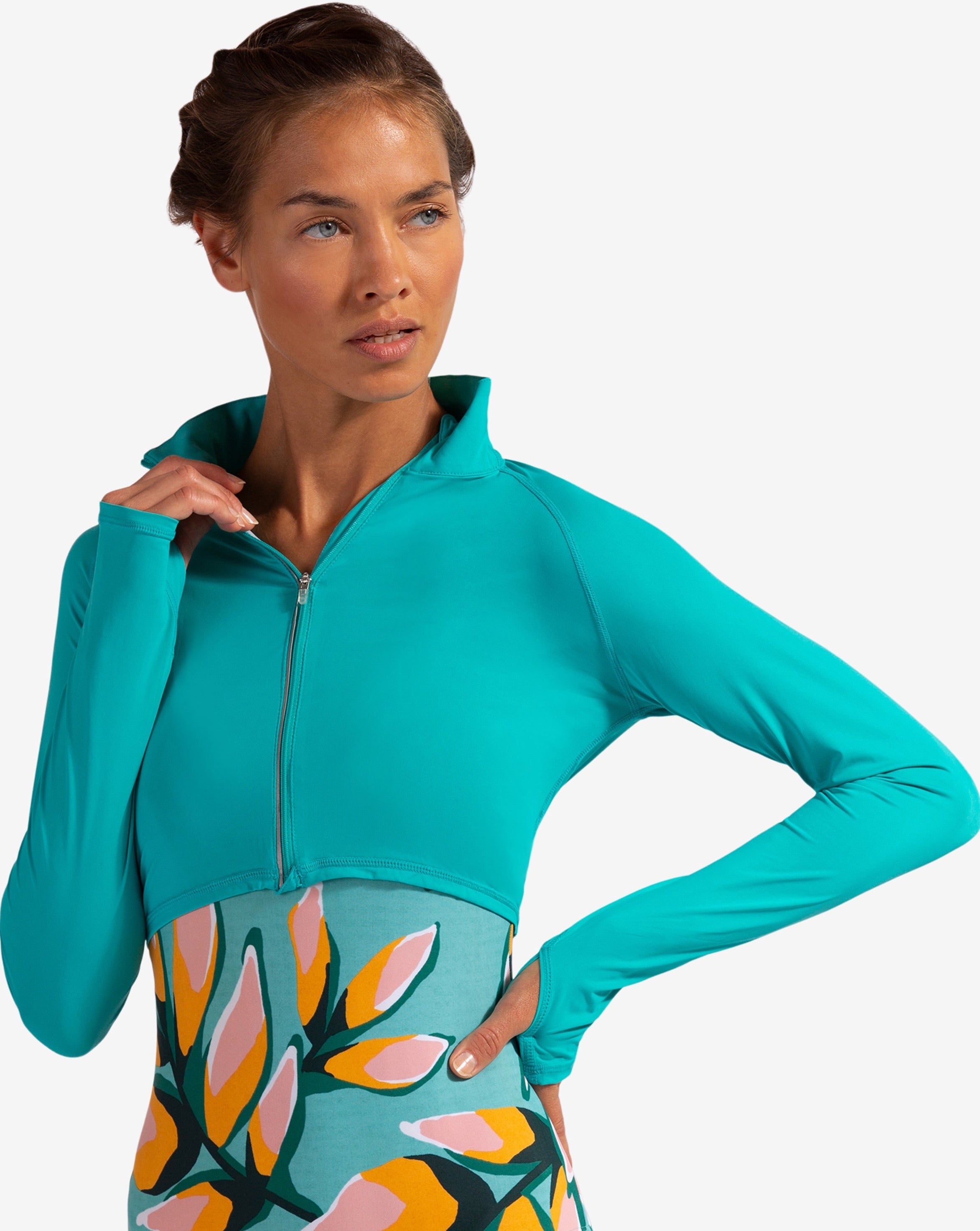  BloqUV WOMEN'S FULL ZIP CROP TOP (4010) - Black - Bonton