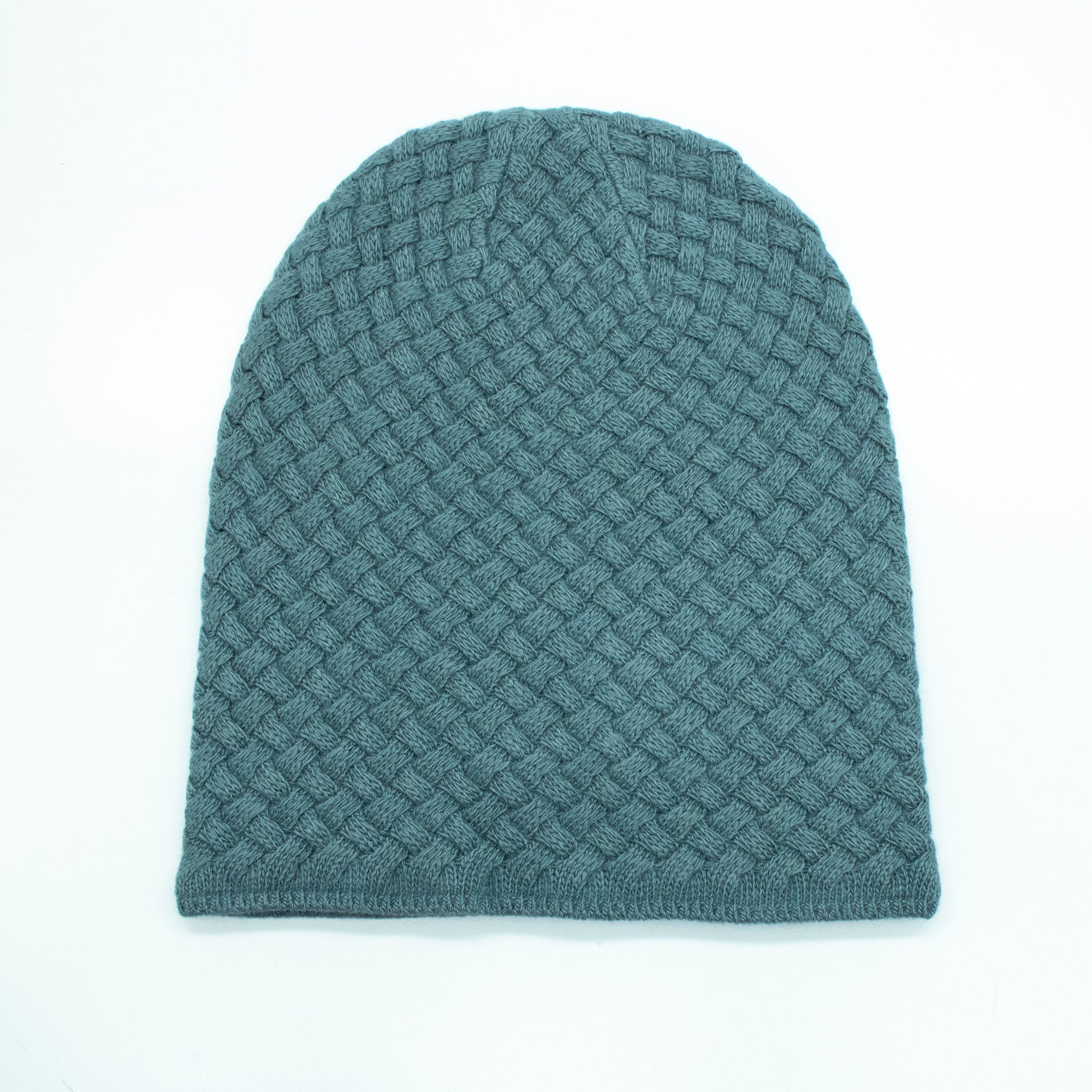  Portolano SLOUCHY HAT in BASKET WEAVE STITCH - BRIGHT LILAC - Bonton